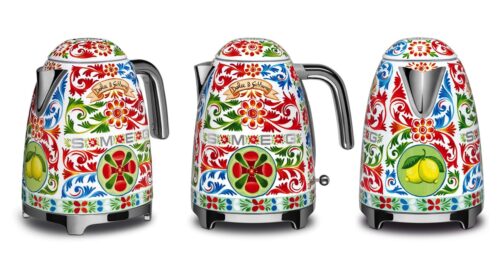 Der Wasserkocher: Kunstvolle Motive traditioneller sizilianischer Handkarren: Der Wasserkocher „Sicily is my Love” von Dolce & Gabbana und Smeg ist Schmuckstück und Blickfang für jede Küche. Foto: Smeg
