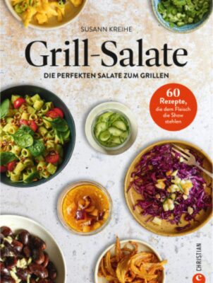 Vielfältige Salate gehören einfach zu jeder Grillparty. In ihrem neuen Kochbuch präsentiert Susann Kreihe 60 abwechslungsreiche Grill-Salate, darunter ein exotischer Gurke-Ananas-Salat, aber auch der klassische Nudelsalat in vielen Varianten. Christian Verlag, 24,99 Euro.